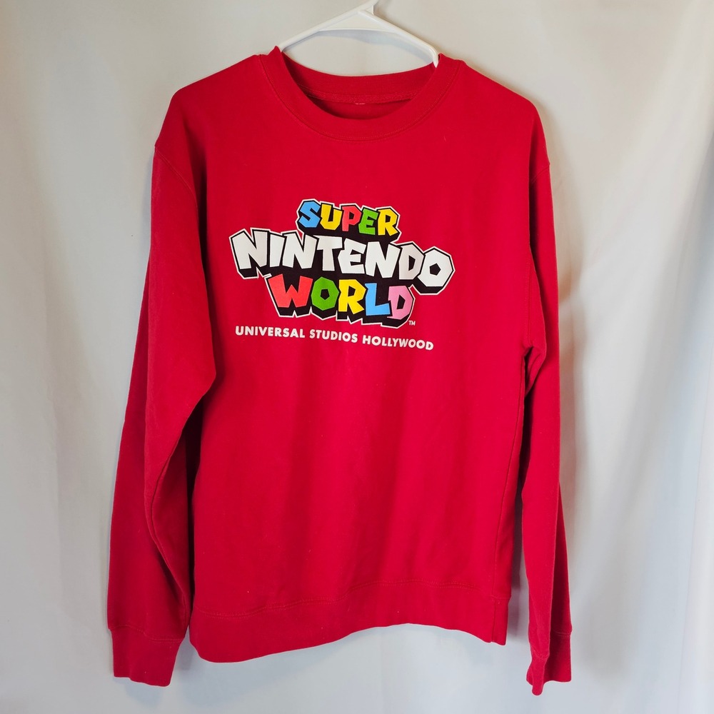 Universal Studios Super Nintendo World Sweatshirt Mens Med Red Graphic Crewneck